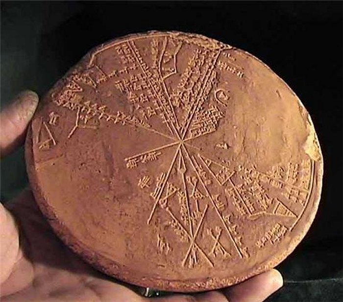Summarian and Babylonian stars map artifact 
